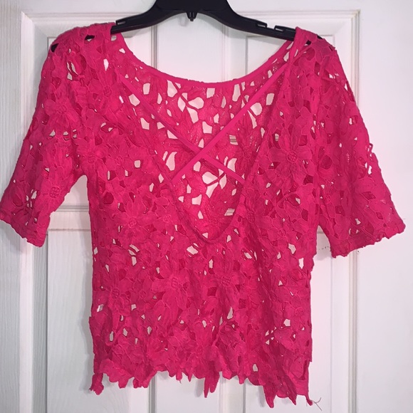 Angela Fashions Fuchsia Pink Crochet Criss Cross Back Lace Top NWOT - Picture 5 of 11